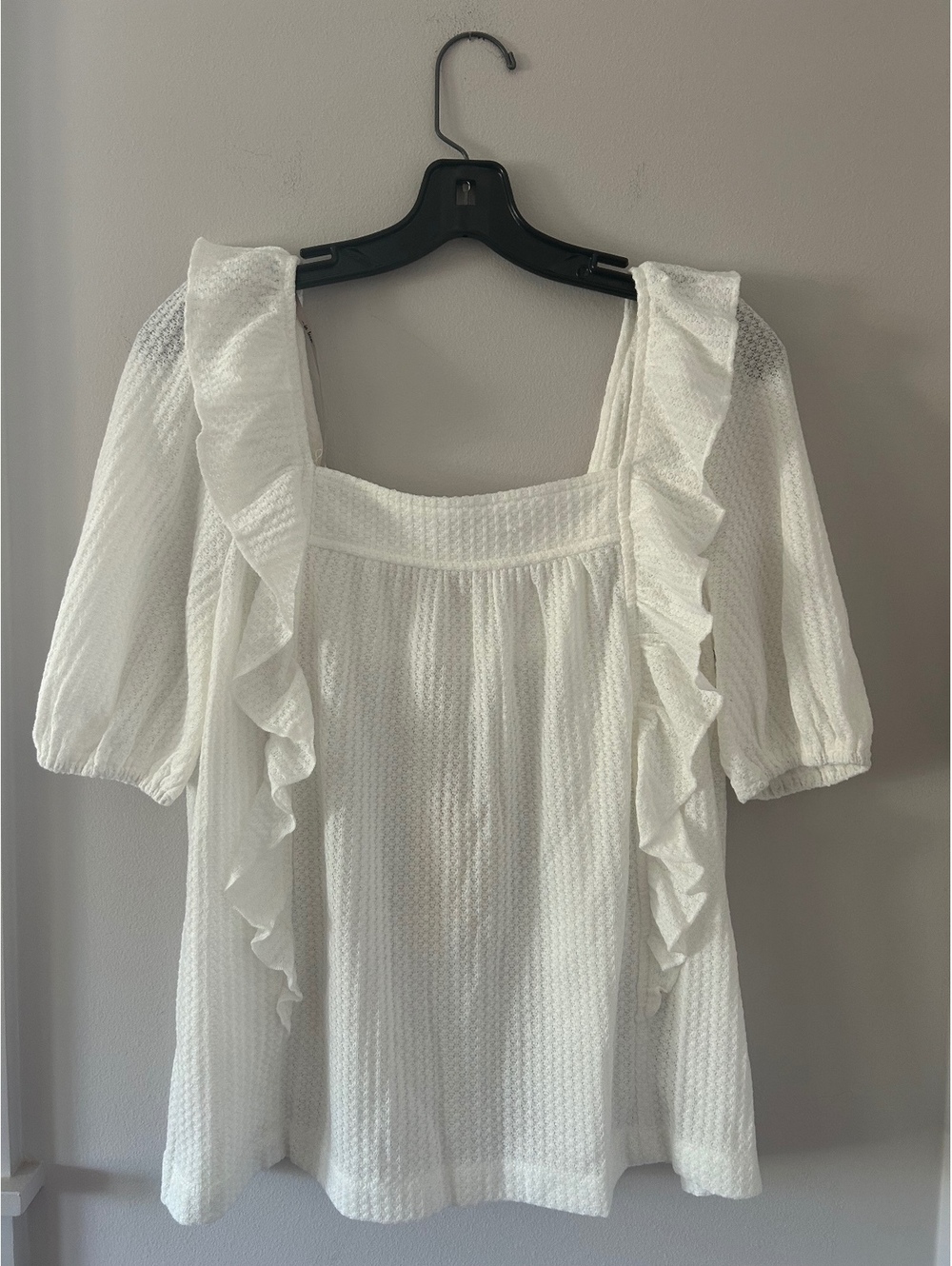 In Loom Square Neck Waffle Knit Top with Flutter Ruffles Women’s Size Medium